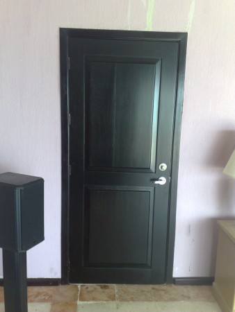 DISEÑO Y CONSTRUCCIÓN DE PUERTAS INTERIORES